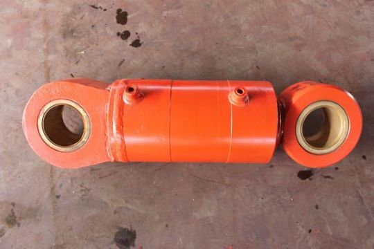 點(diǎn)擊查看詳細(xì)信息<br>標(biāo)題：150后支撐油缸 閱讀次數(shù)：3038